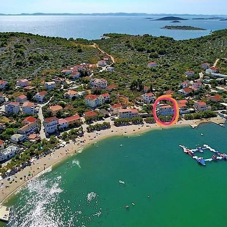 Apartman Klara Murter Luaran gambar